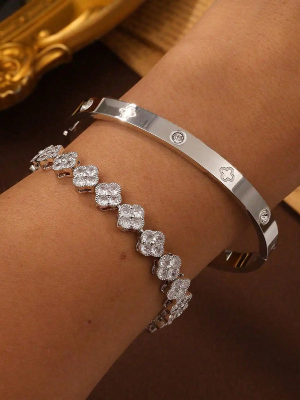 Lucky Clover Charm Bracelet